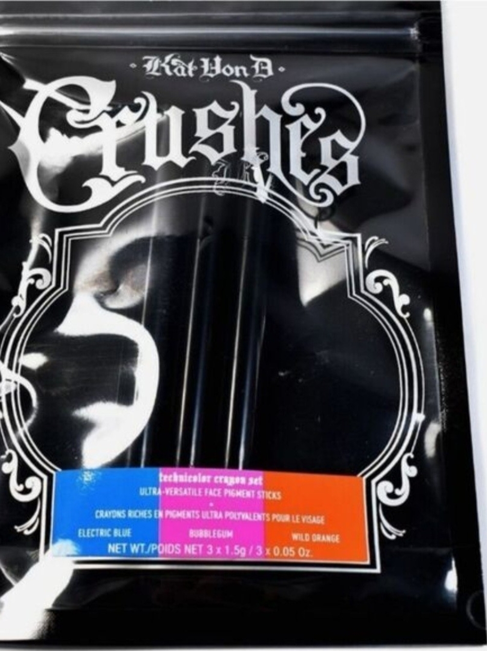 Kat Von D Crushes Trio Eyeshadow
